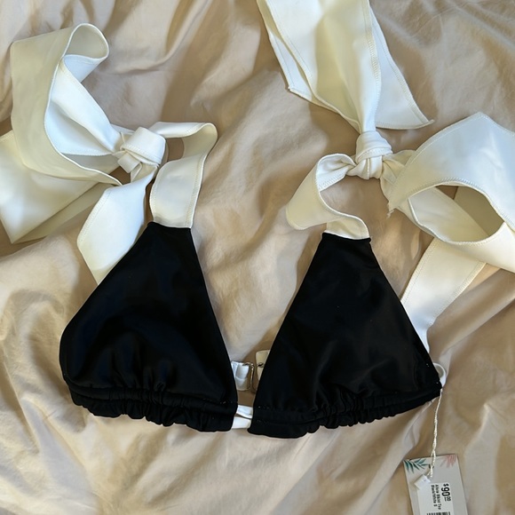 Cristalina Alicia bikini TOP in black size SMALL NWT - Picture 3 of 5